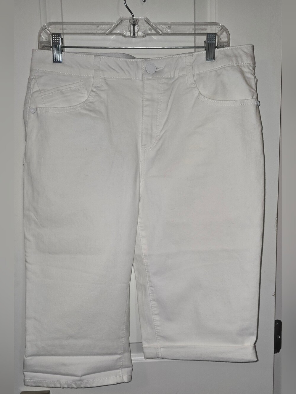 Wit & Wisdom White Bermuda Shorts Women's Size 10 Stretch Cuffed or Uncuffed